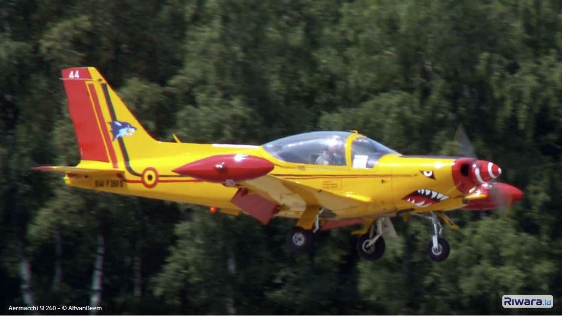 Pesawat latih SF260